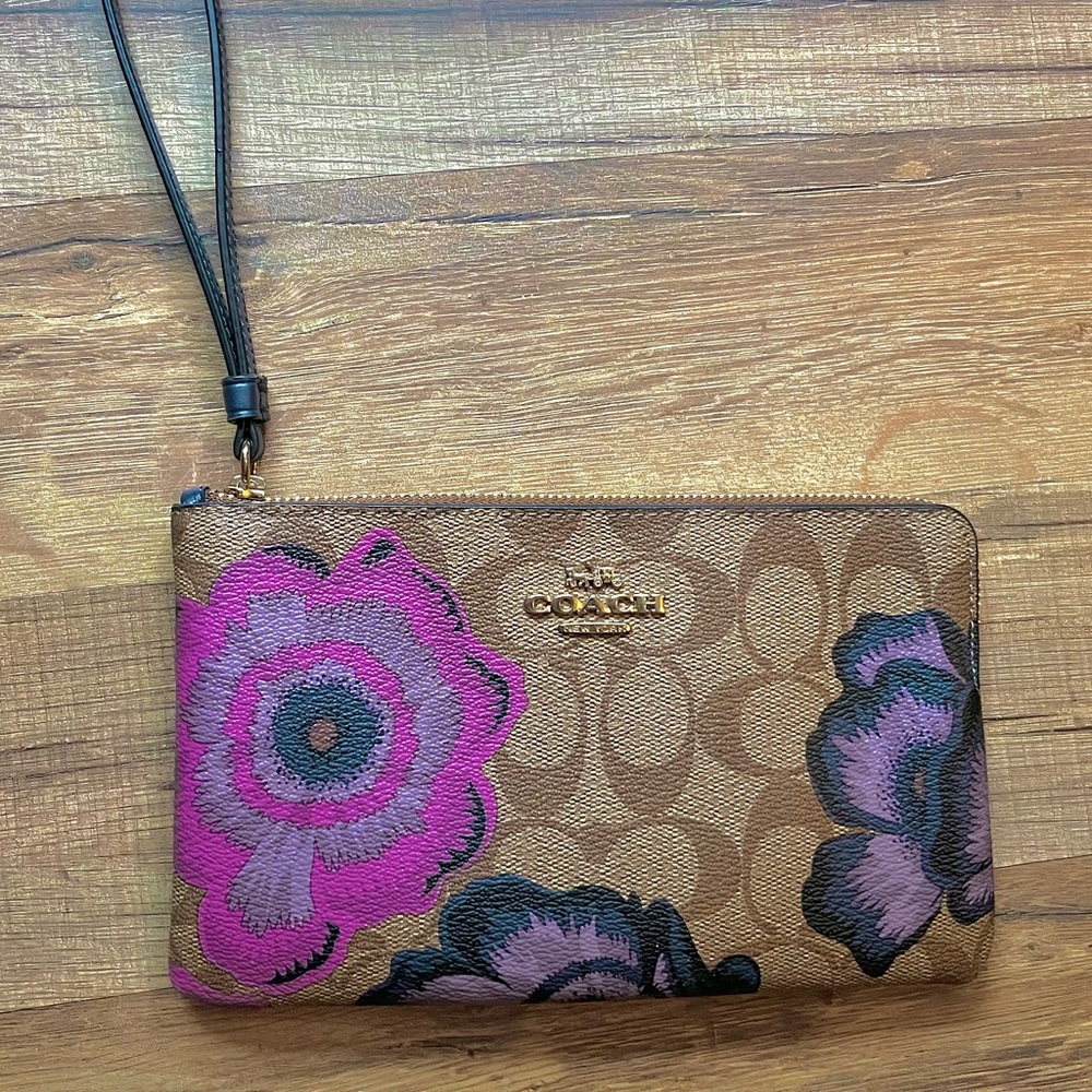 Brand New Coach Wristlet